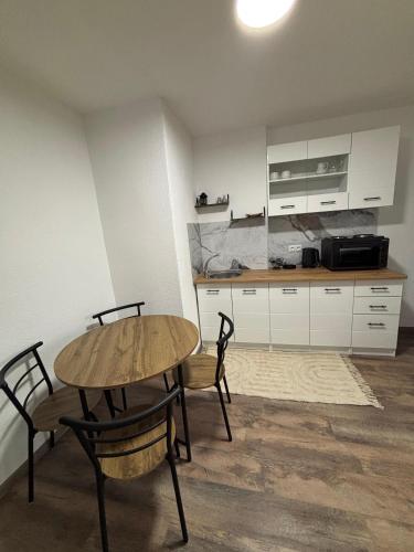 Apartman Ljiljan in Husimovci
