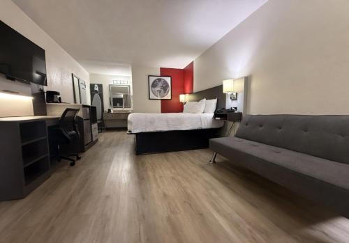 Ramada by Wyndham Harrisonburg in Harrisonburg (VA)