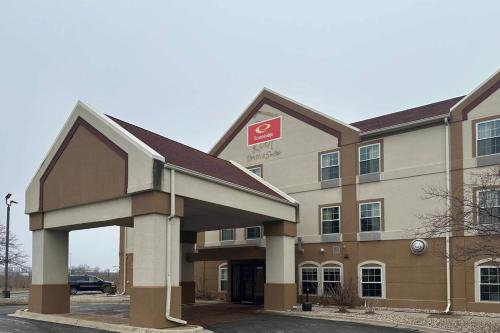 Exterior view, Econo Lodge Inn & Suites in Monee (IL)