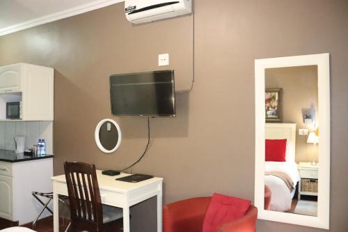 4 double beds