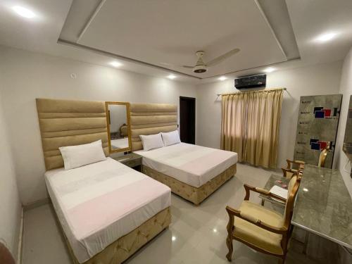 Hotel Day Inn II - main image