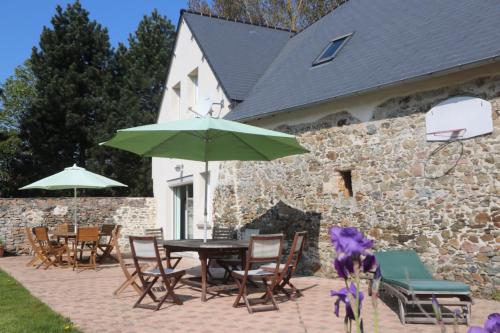 Iekārtas, Gite du Pressoir in Blenvila Surmēra