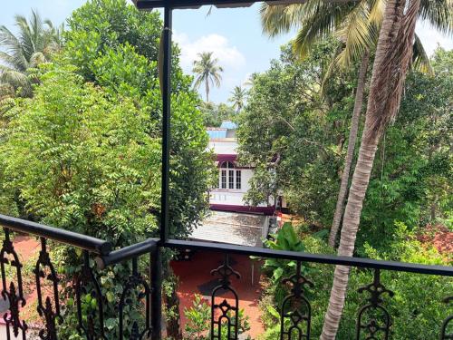 Ira Wanderlust Hostel – khách sạn tại Kuriachira