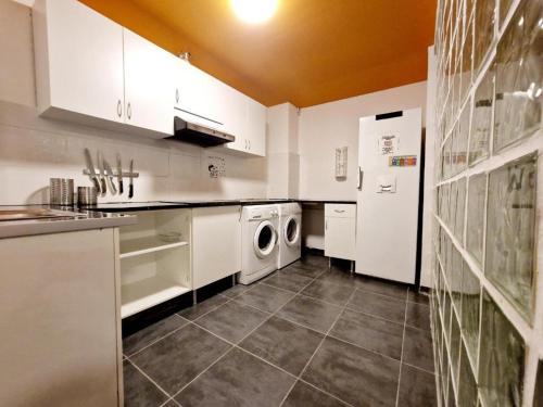 Arc House Barcelona – Barcelona, NJ