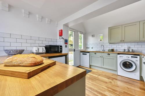 Viesnīcas āriene, Great Higham Oast and Cottages by Bloom Stays in Milstead