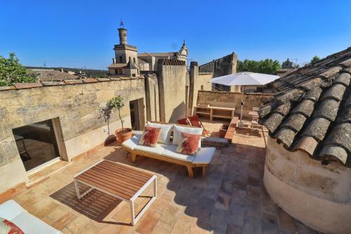 Uzès Place aux Herbes-Le Belvédère-Appartement d'exception avec Rooftop et climatisation - Location saisonnière - Uzès