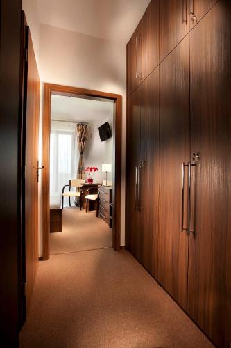 Book the Twin Room Twin Room