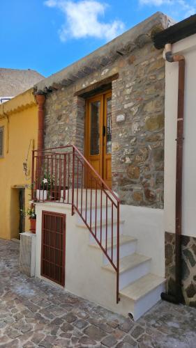 Viesnīcas āriene, A Casuzza in Caronia (Sicily)