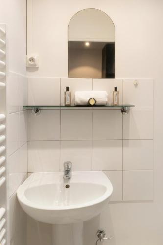 Montparnasse - Deluxe studio - image 5