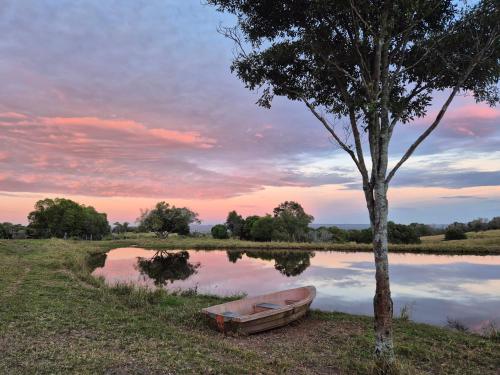 Skats, Chesterfield Farm Stay - Private Room in Murgon