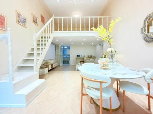 Shanghai Hills & Aromahome French Simplicity B&B close to Middle Huaihai RD, Shanghai (foto 5)