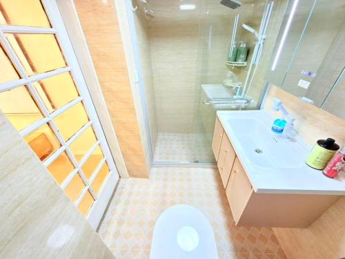 Shanghai Hills & Aromahome French Simplicity B&B close to Middle Huaihai RD, Shanghai (foto 3)