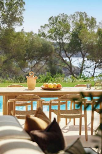 Ikos Porto Petro in كالا سانتانيي