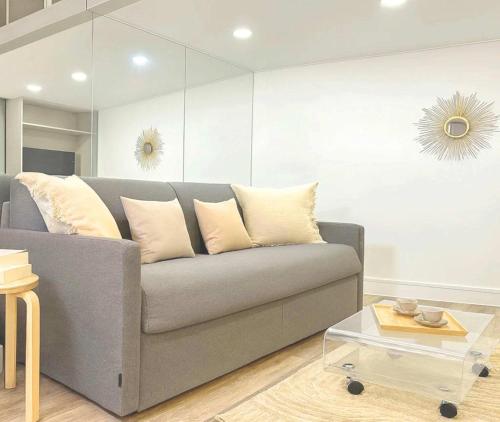 Stylish studio near the Tuileries Gardens - image 9