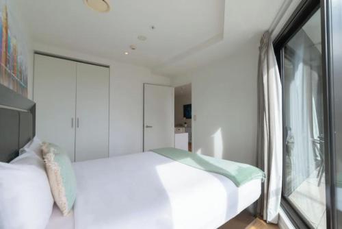 Skytower View 2 Bedroom Apartment Auckland CBD - image 2