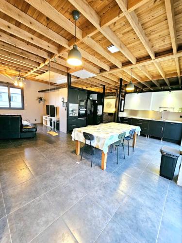 Létesítmények, Maison très spacieuse 5 à 10 pers (Maison tres spacieuse 5 a 10 pers) in Chaponnay