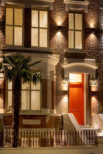 Studio 2 at The Orange Door Little Venice near Rellik