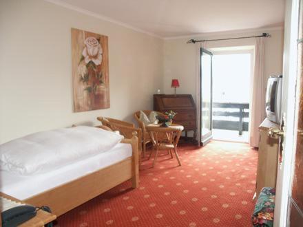 Deluxe Single Room