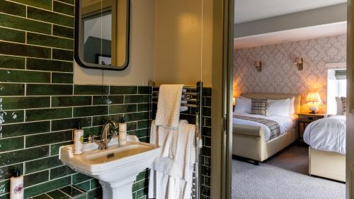 Quad room