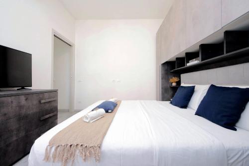 Francesco's Flat by Domus&Dimore