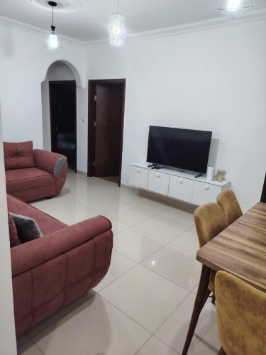Spacious Apartment - main image