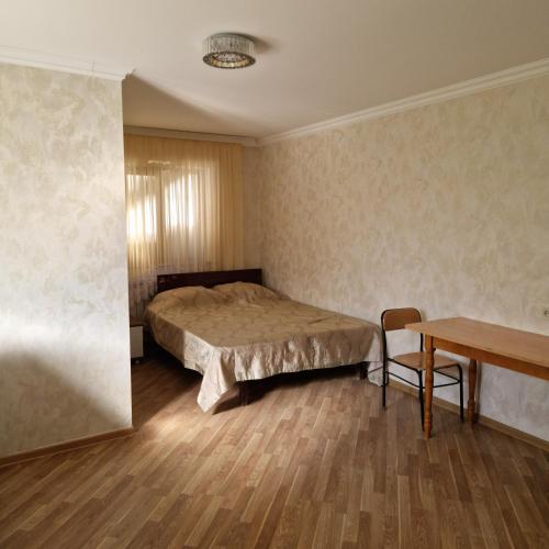 An economic studio room in the garden – khách sạn tại Khatai