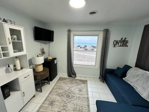Great Lakes Resort - Beach Studio - Suite 16 - image 8