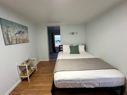 Great Lakes Resort - Beach Studio - Suite 16 - image 2