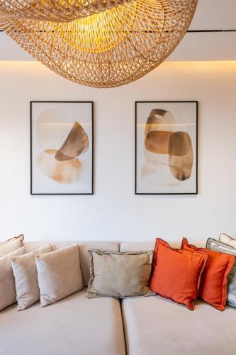 Espace elegance et vue imprenable avec piscine - image 10