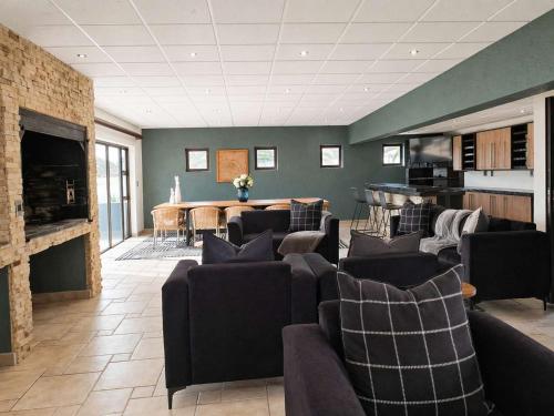 Kadosh Self Catering Villa in ראנד רייפלס