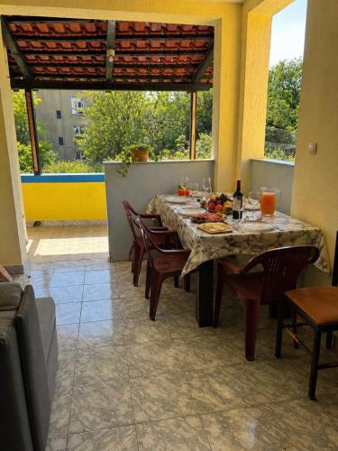 Simple Comfort Apartment in Petrovac
