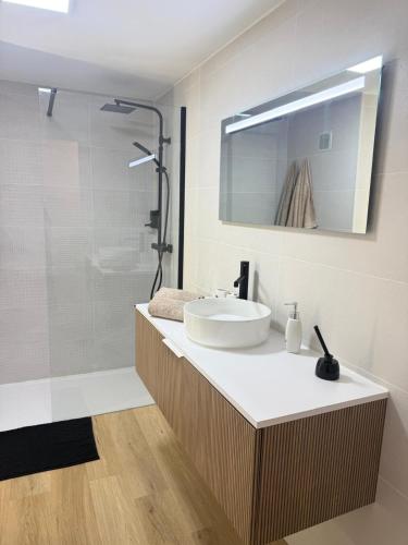 Apartamento En Salou A 20m Playa! Reformado Nuevo - Cambrils