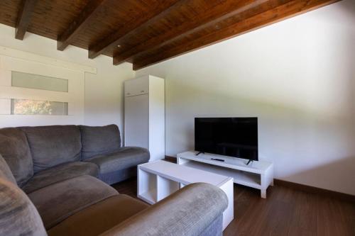 The Cool Houses – Llanes, FL