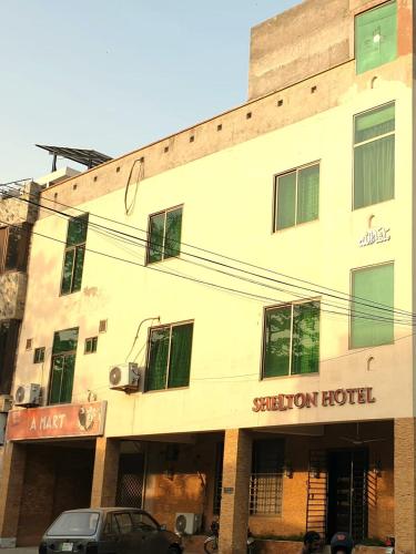 Shelton Hotel Johar Town Lahore - image 11