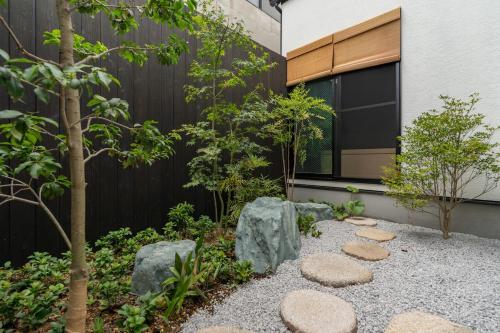 TsuruINN 9minTengachaya Direct to KIX take in Nishinari Ward