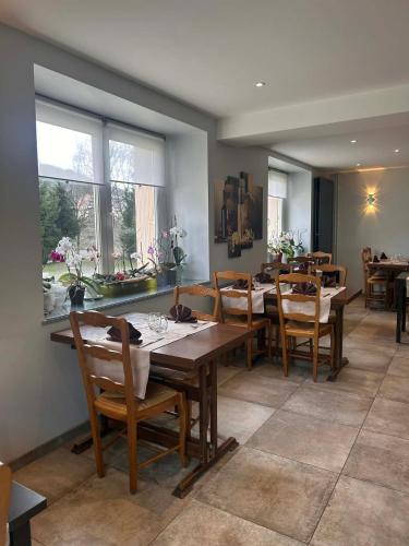 Logis Hôtel Restaurant Les Cévennes (Logis Hotel Restaurant Les Cevennes) in 山中聖西爾格