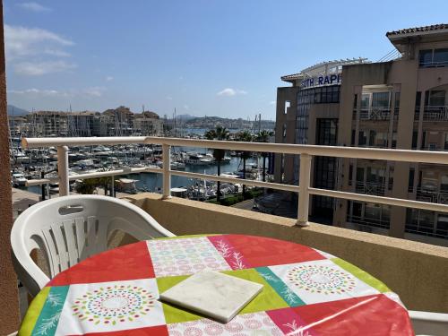 Port Frejus, Les Rives Latines, Vue Port, t2 40m2