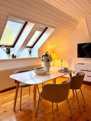 Landhaus Wulfenia - APARTMENT KLAGENFURT - Private Sauna, Smart-TV, Air Conditioning, Free Parking