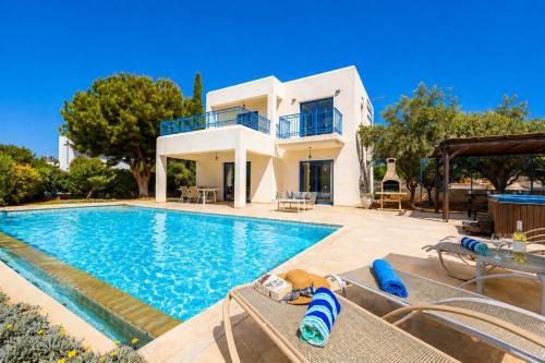 Villa Estia – khách sạn tại Agios Georgios Pegeias
