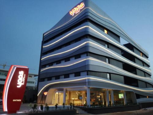 Intrare, Yaas Hotel Dakar Almadies in Dakar