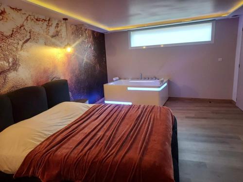 Suite Instant secret avec balnéo (Suite Instant secret avec balneo) in Avesnes-En-Val