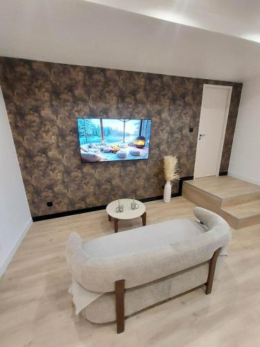 Suite Instant secret avec balnéo (Suite Instant secret avec balneo) in Avesnes-En-Val