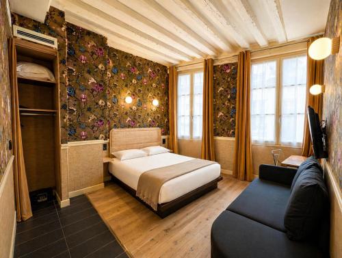room detail thumbnail 1