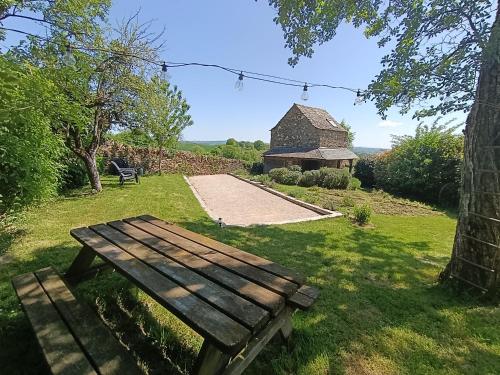 Le cabani gîte à louer Combrouze