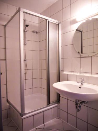 Hotel Zur Flora - image 10