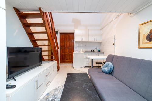 Urban Studio Nest across SCC
