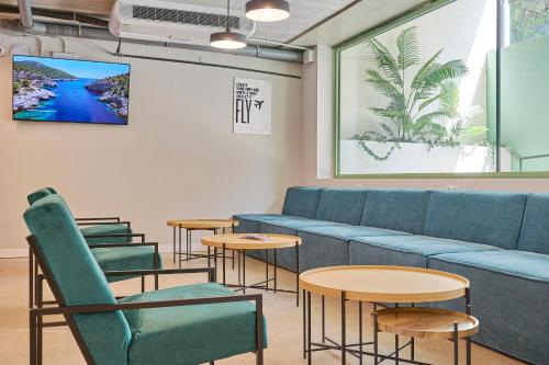 Hostelfly Fira Barcelona in ออสปิตาเล็ต เดอ โลเบรอกัต