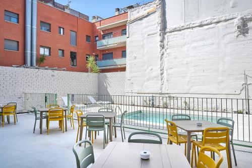 Hostelfly Fira Barcelona in ออสปิตาเล็ต เดอ โลเบรอกัต