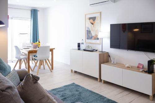 Apartment Praia Rocha Sea View Summer 1 - image 4