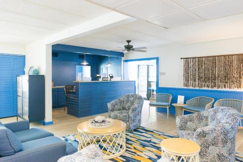 Surf Side Hotel 3